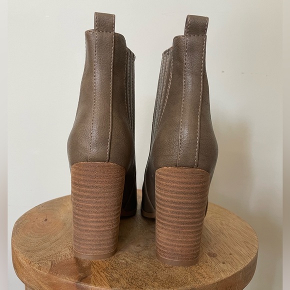 Call It Spring Boots - Picture 2 of 9